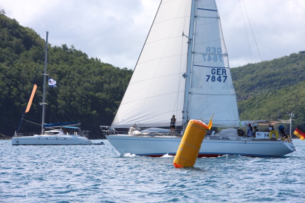 SY Montana, Swan 48 beim Zieldurchgang in St. Lucia auf der ARC 2020