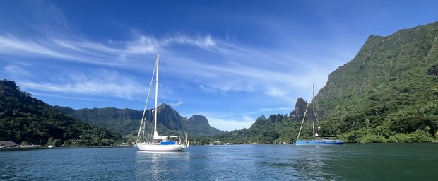 Cooks Bay, Tahiti